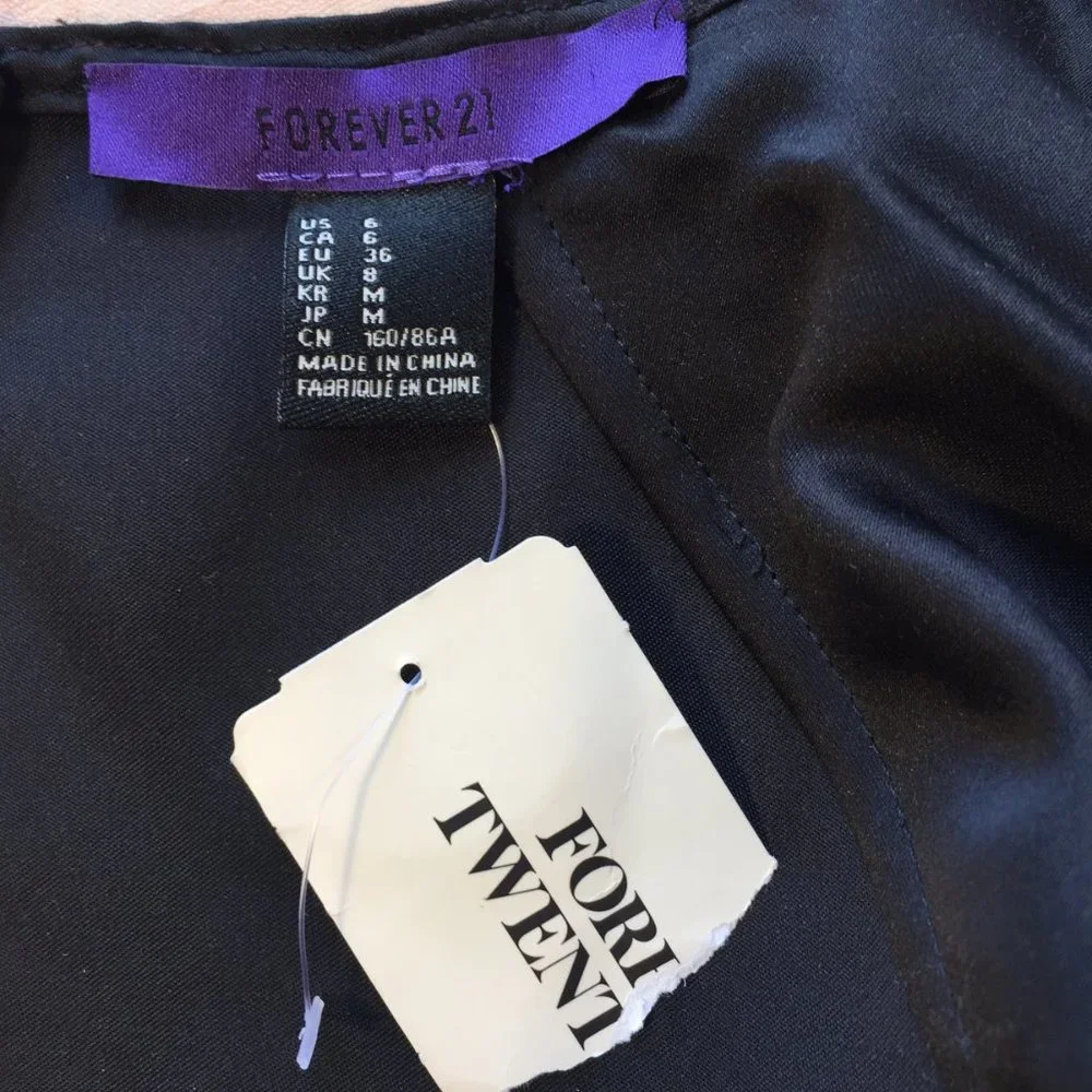 Forever 21 Fitted Black and Purple Sheath Dress Size 6 NWT - Picture 4 of 6